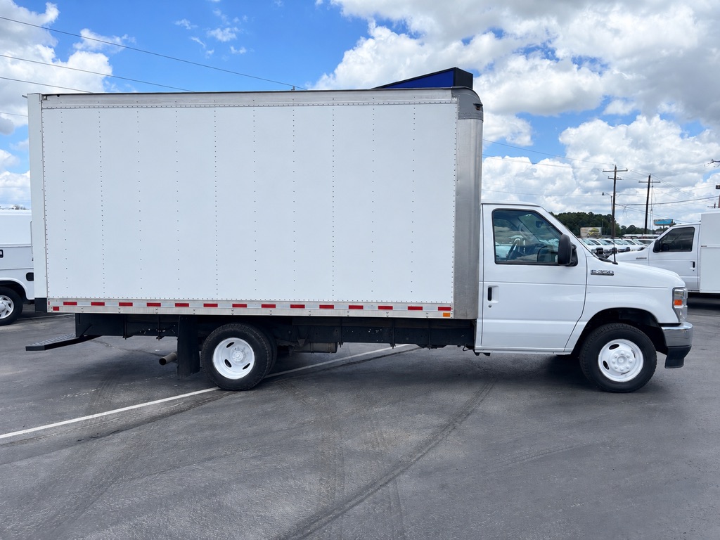 ford e-series cutaway 2024 1FDWE3FN1RDD01152 image ford e-series cutaway 2024 1FDWE3FN1RDD01152 image
